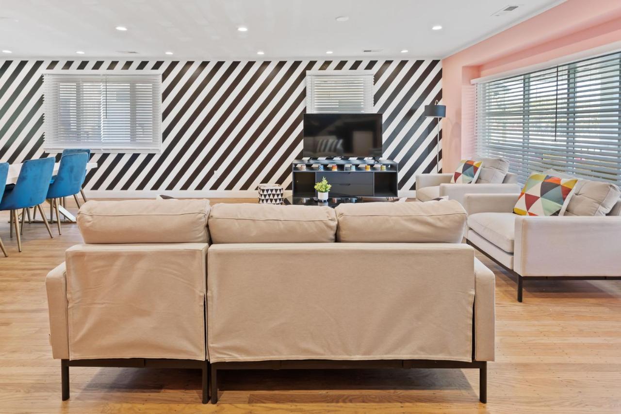 Stylishly Renovated 5-bedroom In Ac - Perfect For Groups And Families Holiday home *