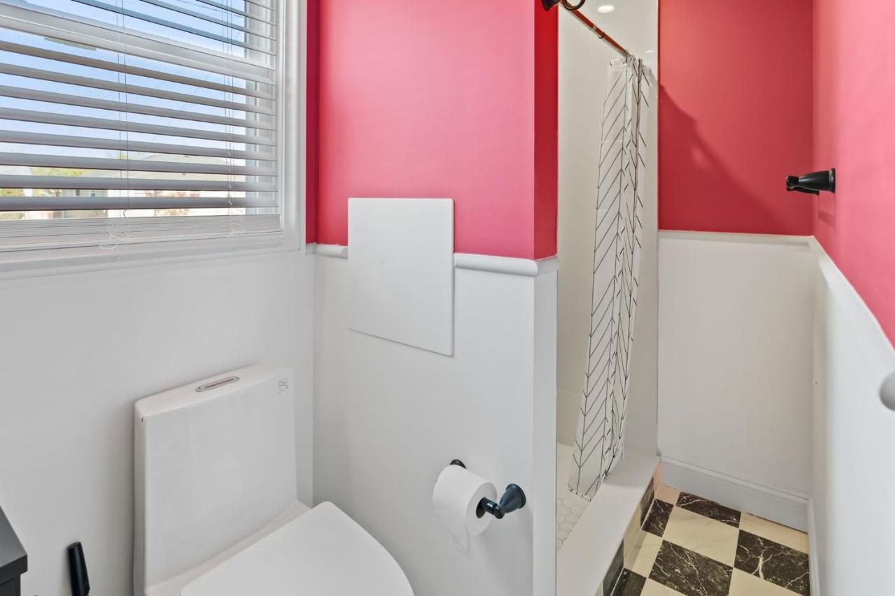 Stylishly Renovated 5-bedroom In Ac - Perfect For Groups And Families Holiday home *