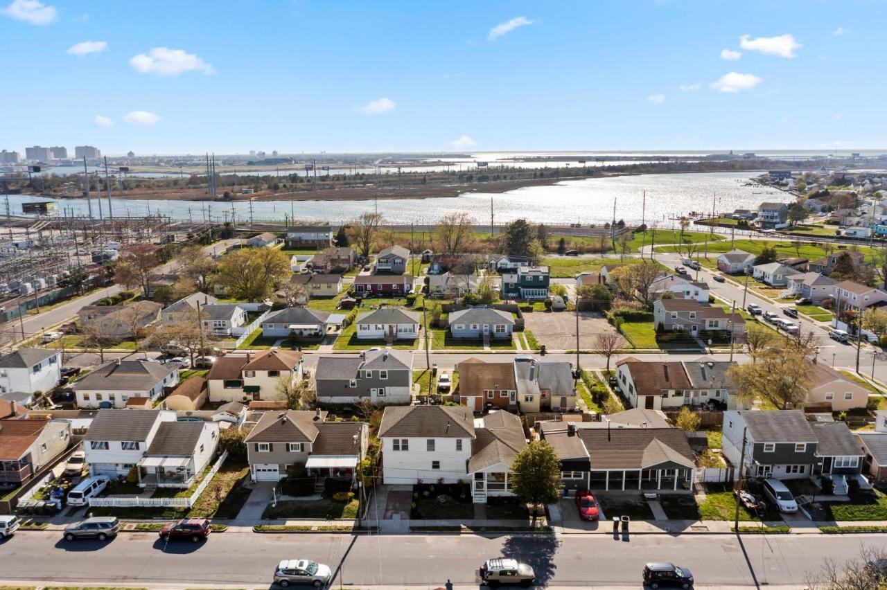 Stylishly Renovated 5-bedroom In Ac - Perfect For Groups And Families