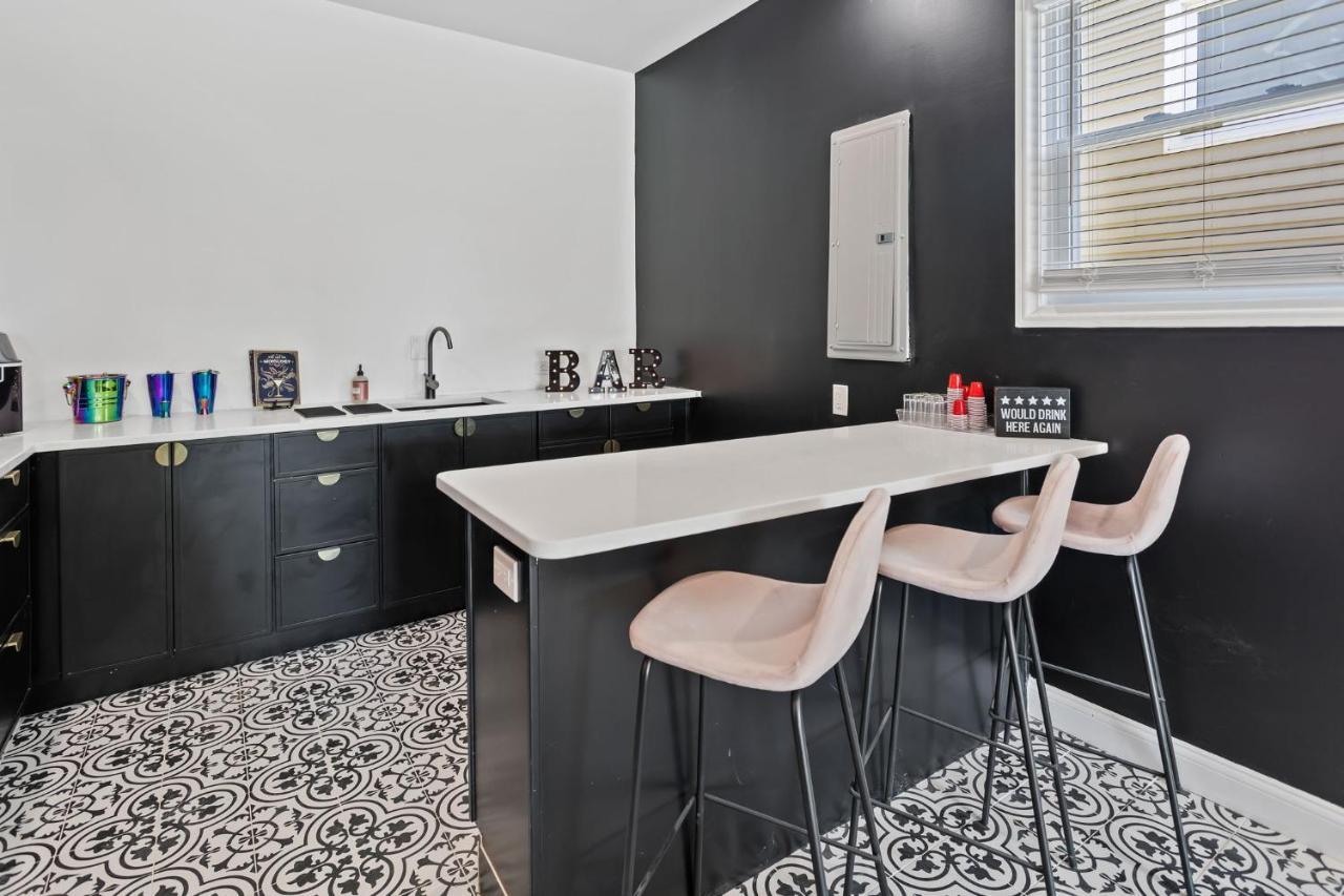Holiday home Stylishly Renovated 5-bedroom In Ac - Perfect For Groups And Families *