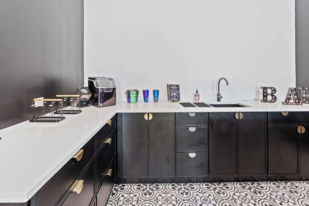 Stylishly Renovated 5-bedroom In Ac - Perfect For Groups And Families *